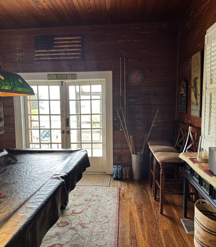 Photo of the Pool Room